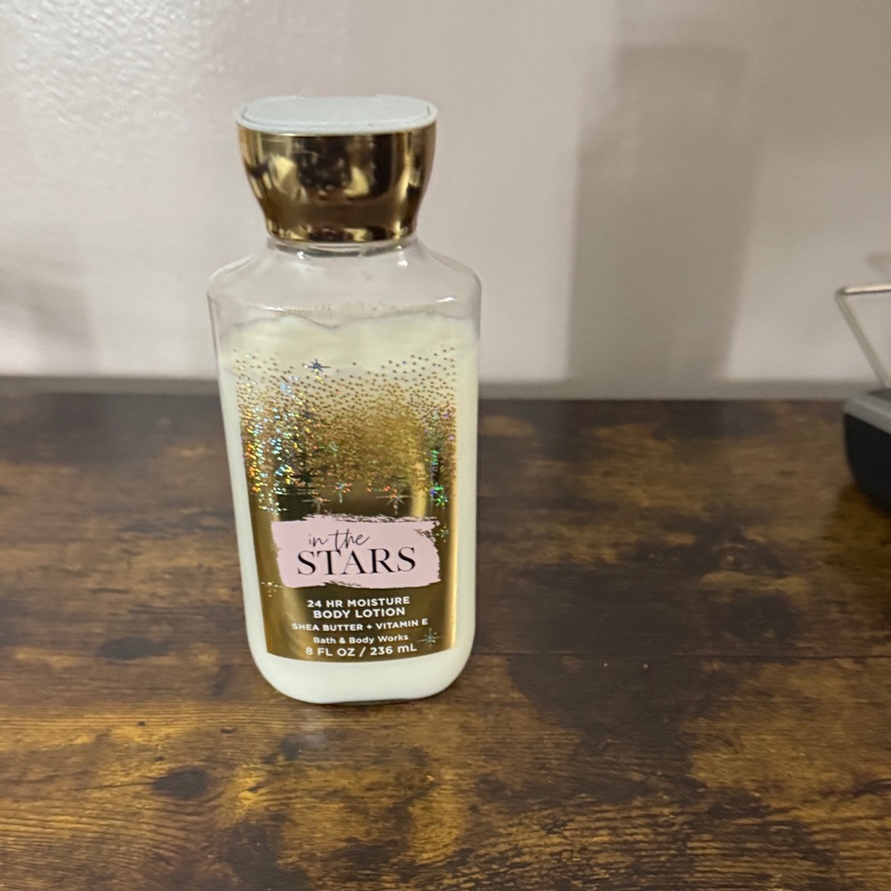 Bath & Body Works In The Stars Moisture Body Lotion - Gold and Cream